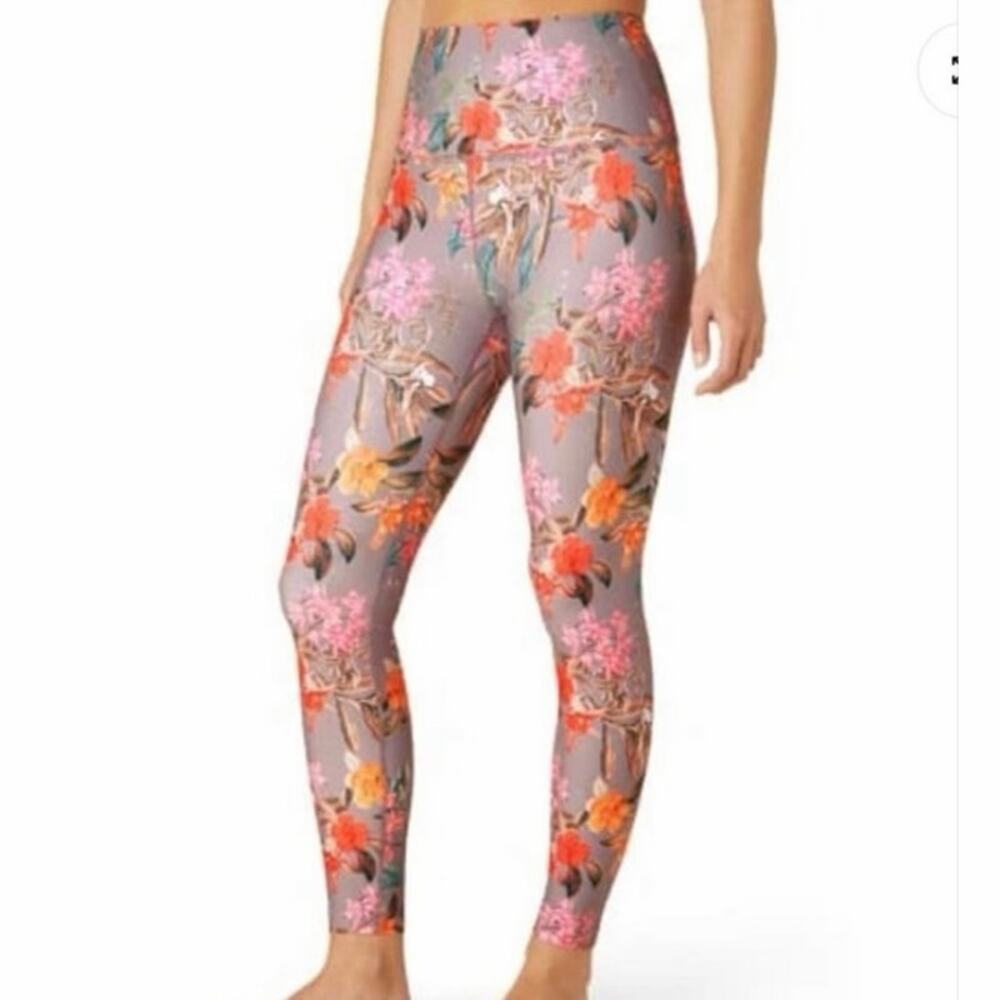Beyond Yoga Endurance Light High Waist Midi Legging in Silverberry Bloom Medium